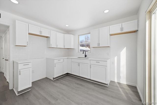 31966 Rosslyn Avenue, Garden City, MI 48135