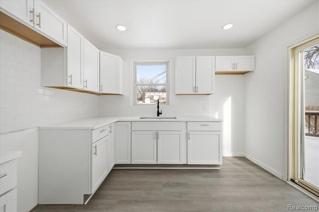 31966 Rosslyn Avenue, Garden City, MI 48135