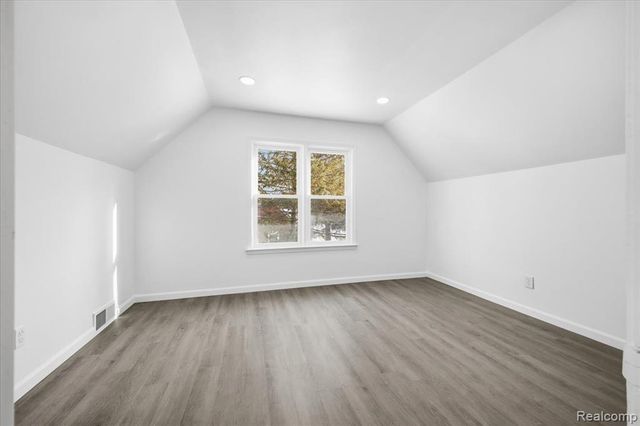 31966 Rosslyn Avenue, Garden City, MI 48135