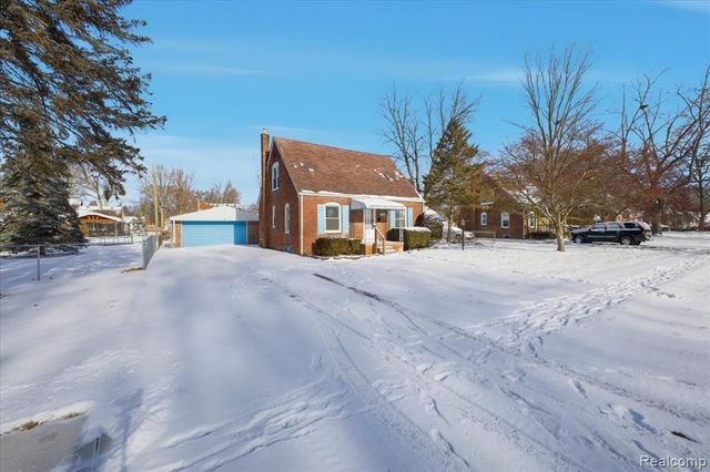 31966 Rosslyn Avenue, Garden City, MI 48135