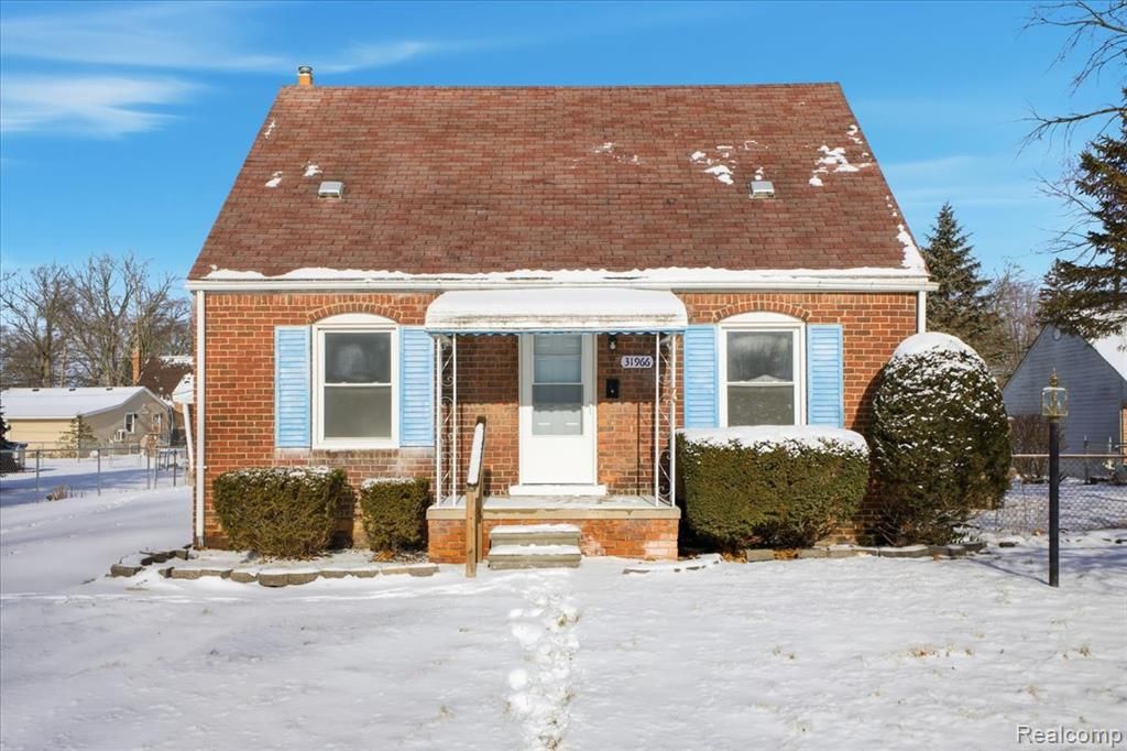 31966 Rosslyn Avenue, Garden City, MI 48135