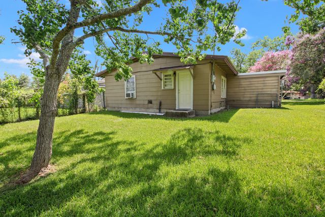 1023 Anderson Dr., Leesville, LA 71446