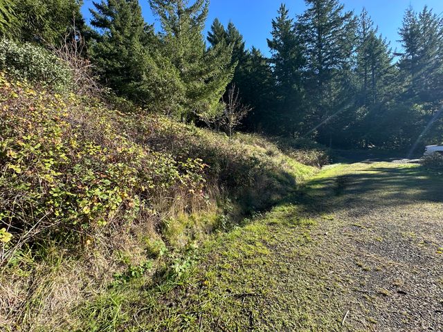 4756 Wilder Ridge Road, Garberville, CA 95542