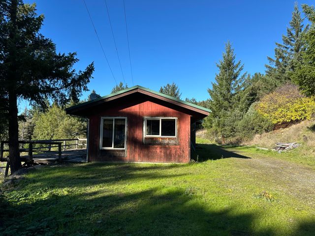 4756 Wilder Ridge Road, Garberville, CA 95542