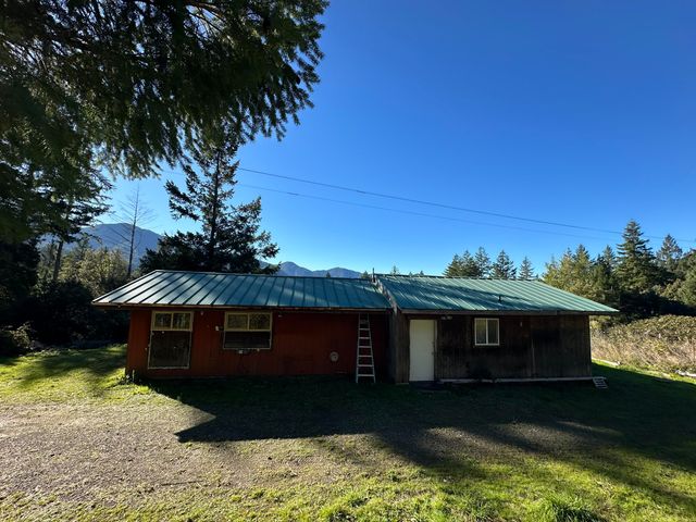 4756 Wilder Ridge Road, Garberville, CA 95542