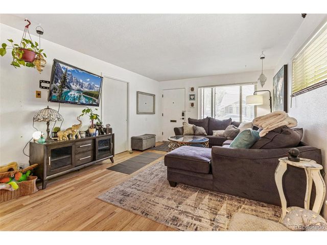 3114 S Acoma St, Englewood, CO 80110