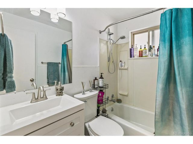 3114 S Acoma St, Englewood, CO 80110