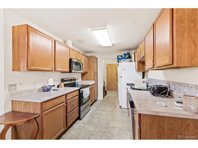 3114 S Acoma St, Englewood, CO 80110
