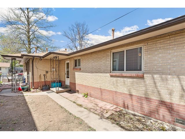 3114 S Acoma St, Englewood, CO 80110