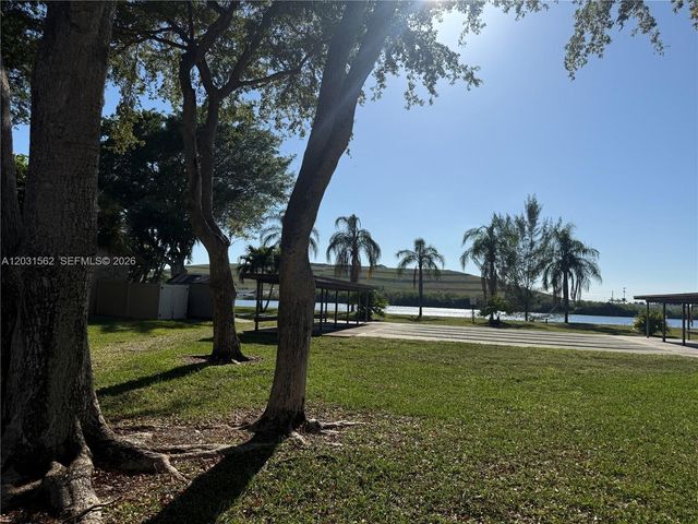 4570 NW 18th Avenue 506, Deerfield Beach, FL 33064