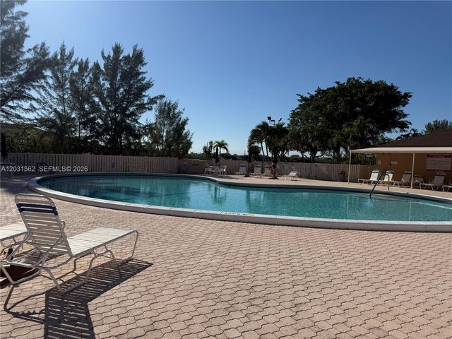 4570 NW 18th Avenue 506, Deerfield Beach, FL 33064