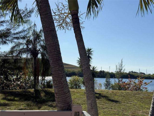 4570 NW 18th Avenue 506, Deerfield Beach, FL 33064