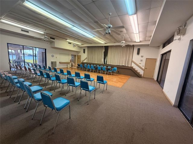 4570 NW 18th Avenue 506, Deerfield Beach, FL 33064