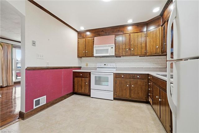 404 Callis RD, Portsmouth, VA 23701