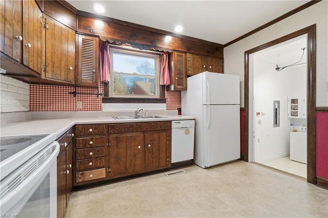 404 Callis RD, Portsmouth, VA 23701