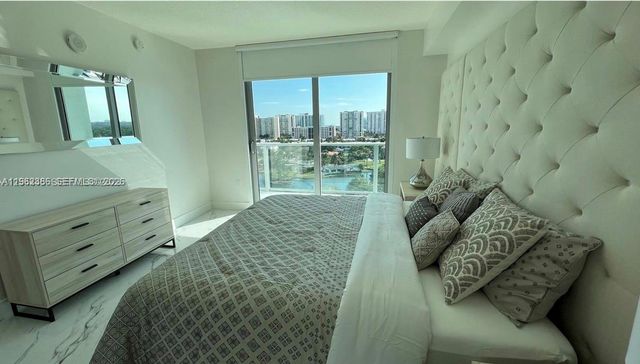 330 Sunny Isles Blvd 5-1004, Sunny Isles Beach, FL 33160