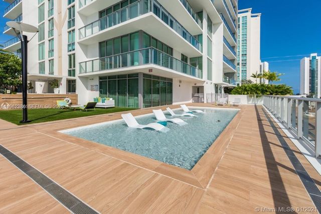 330 Sunny Isles Blvd 5-1004, Sunny Isles Beach, FL 33160
