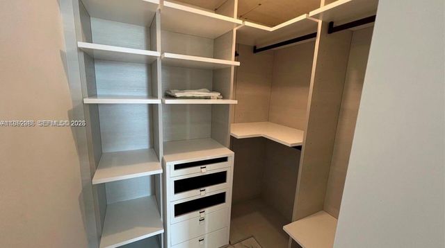 330 Sunny Isles Blvd 5-1004, Sunny Isles Beach, FL 33160