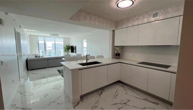 330 Sunny Isles Blvd 5-1004, Sunny Isles Beach, FL 33160