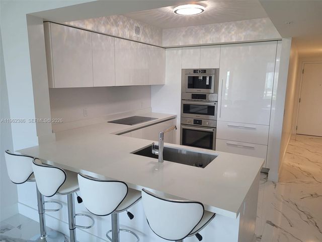 330 Sunny Isles Blvd 5-1004, Sunny Isles Beach, FL 33160