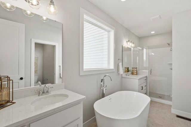 11048 Kingsview Lane N, Dayton, MN 55369