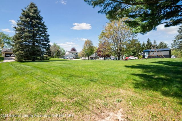 9195 Westchester Drive, Laingsburg, MI 48848