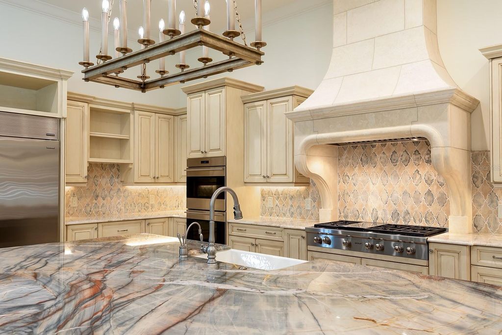 Image 20 of property listing at 9144 ISLEWORTH GARDENS DRIVE, Windermere, FL 34786