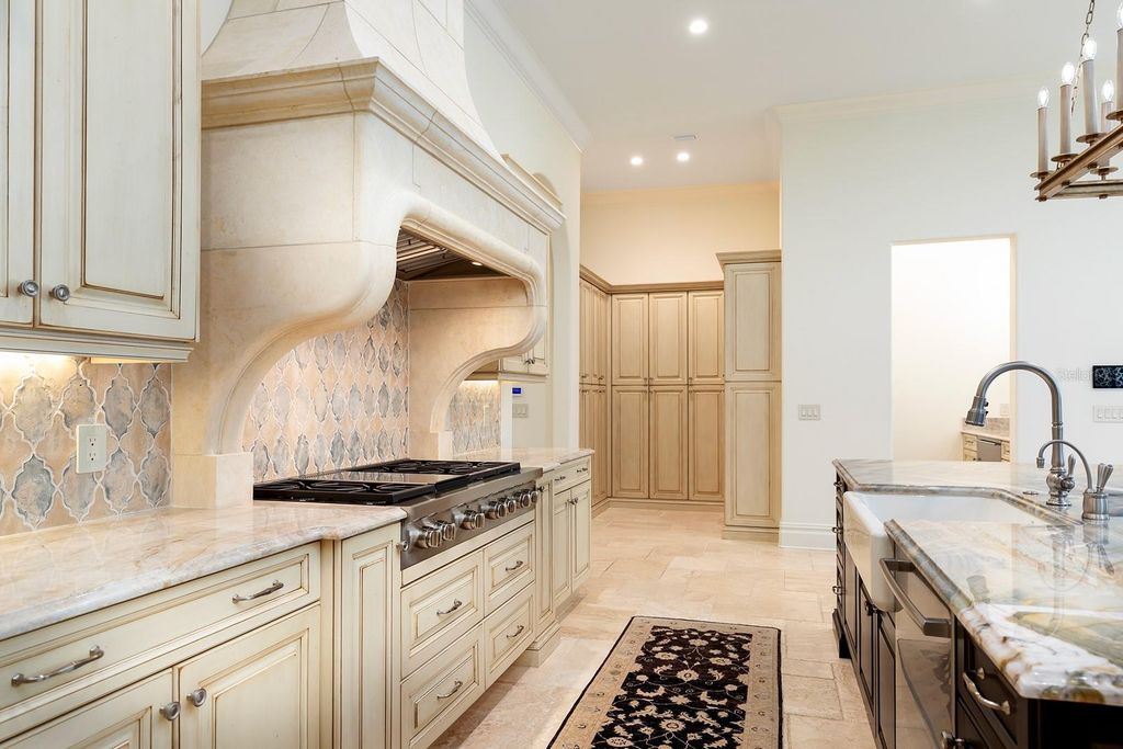 Image 22 of property listing at 9144 ISLEWORTH GARDENS DRIVE, Windermere, FL 34786