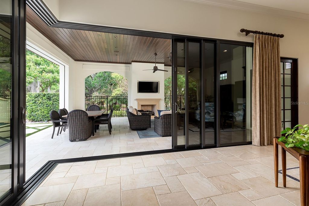 Image 24 of property listing at 9144 ISLEWORTH GARDENS DRIVE, Windermere, FL 34786