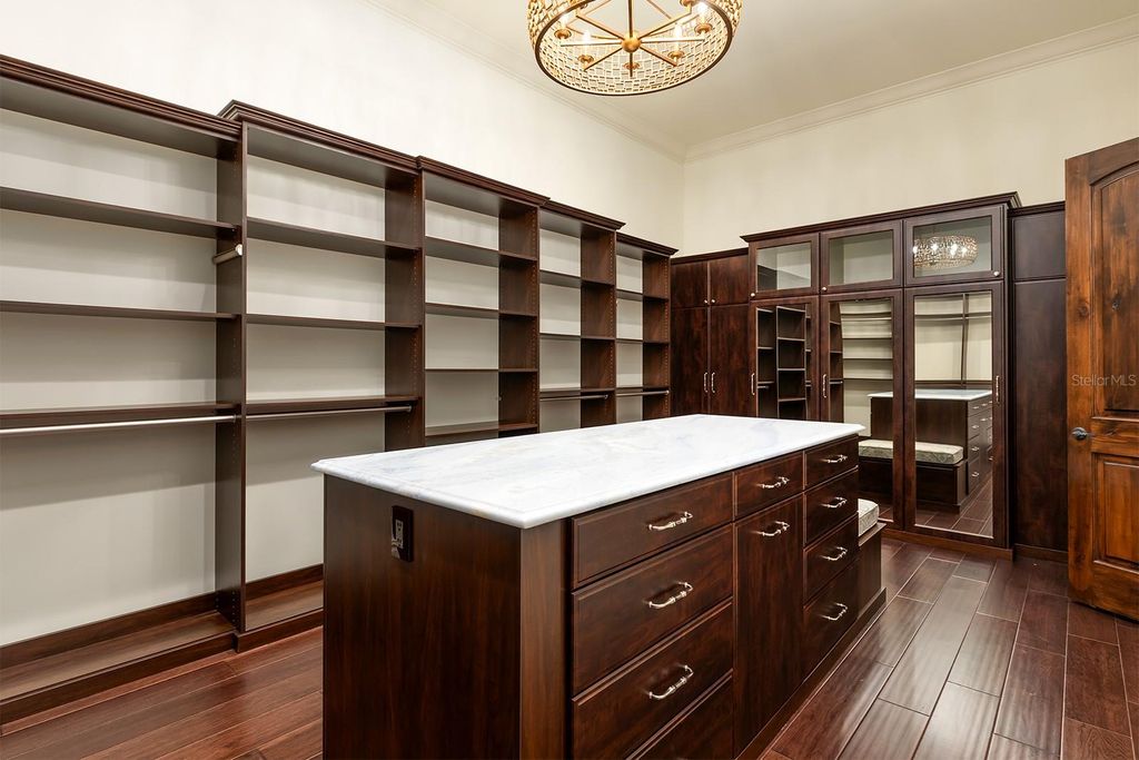 Image 40 of property listing at 9144 ISLEWORTH GARDENS DRIVE, Windermere, FL 34786