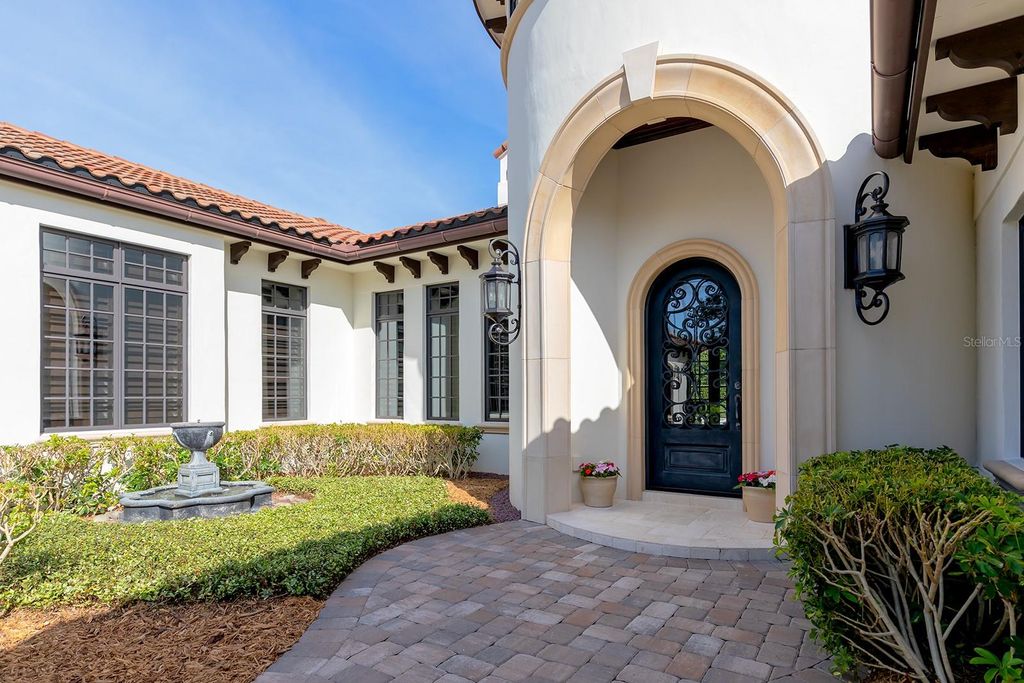 Image 5 of property listing at 9144 ISLEWORTH GARDENS DRIVE, Windermere, FL 34786