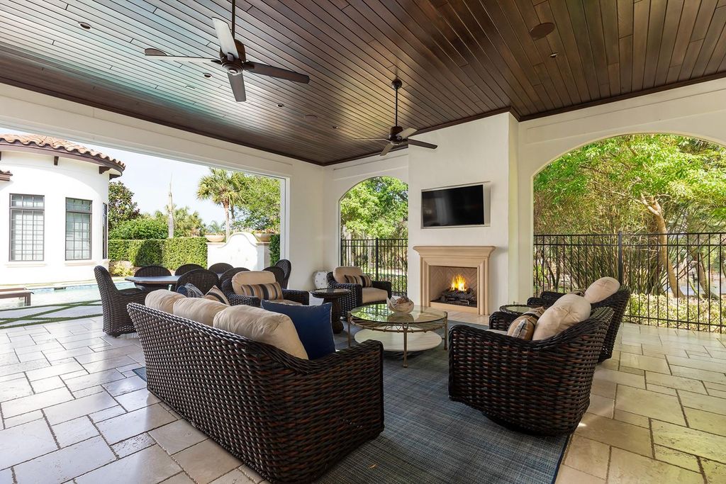 Image 50 of property listing at 9144 ISLEWORTH GARDENS DRIVE, Windermere, FL 34786