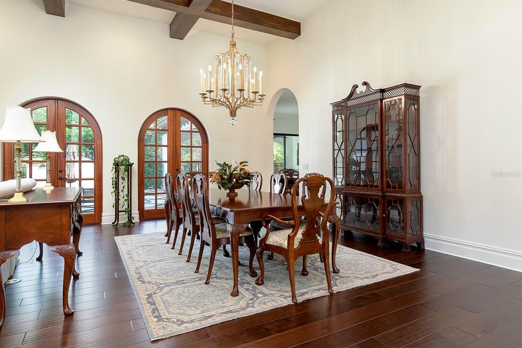 Image 10 of property listing at 9144 ISLEWORTH GARDENS DRIVE, Windermere, FL 34786