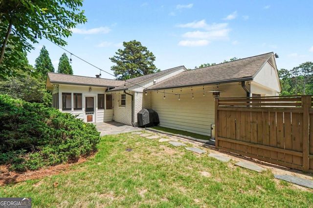 2311 Cumberland Drive SE, Smyrna, GA 30080