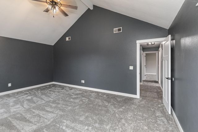 1315 S Oak Run Place, Springfield, MO 65809