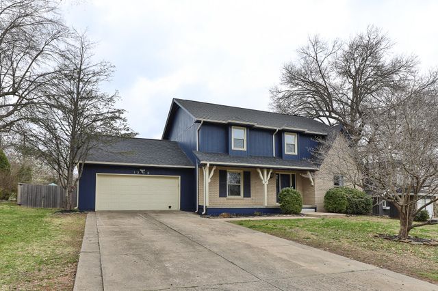 1315 S Oak Run Place, Springfield, MO 65809
