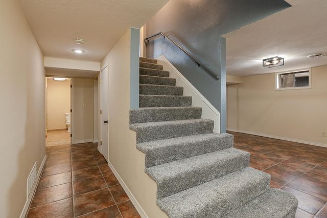 1315 S Oak Run Place, Springfield, MO 65809