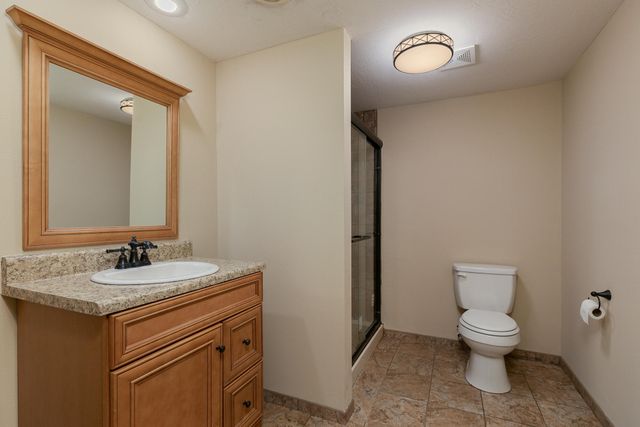 1315 S Oak Run Place, Springfield, MO 65809