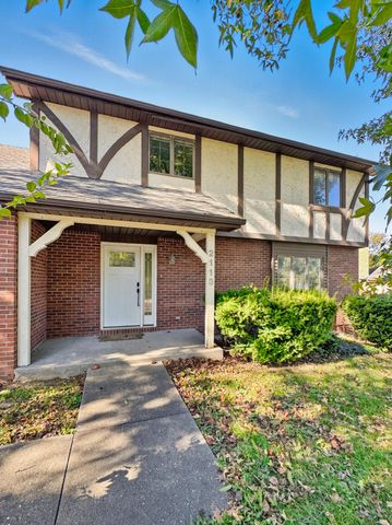 2113 OAK CLIFF DR, Columbia, MO 65203