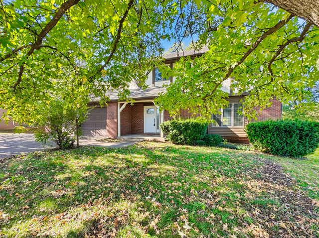 2113 OAK CLIFF DR, Columbia, MO 65203