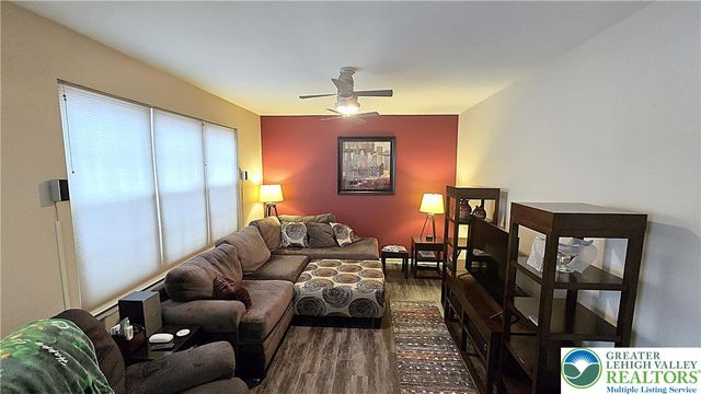 4513 Troxell Drive, Whitehall, PA 18052