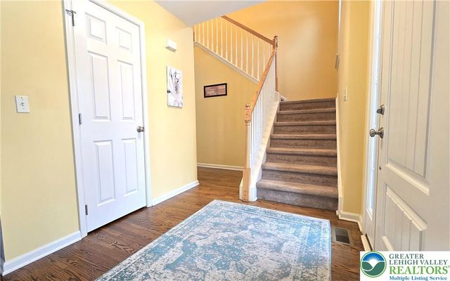 4513 Troxell Drive, Whitehall, PA 18052