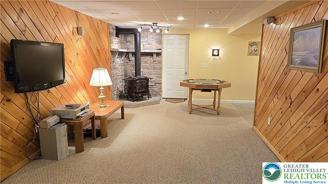 4513 Troxell Drive, Whitehall, PA 18052