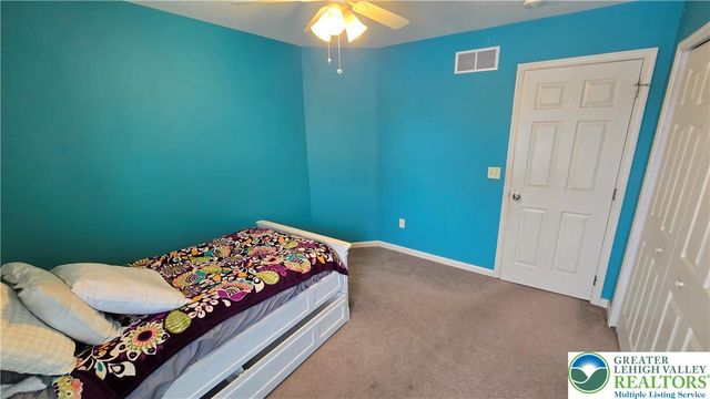 4513 Troxell Drive, Whitehall, PA 18052