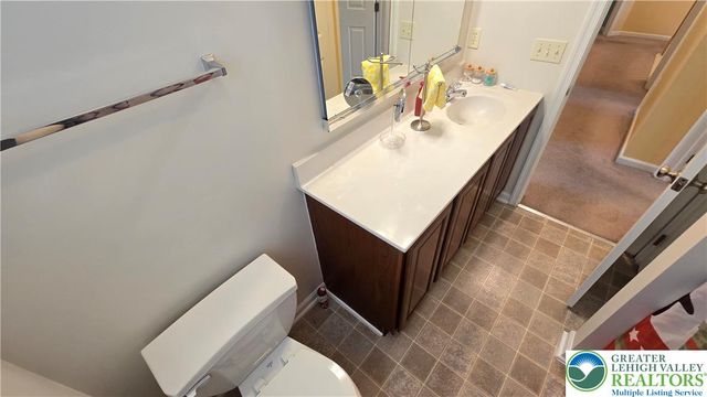 4513 Troxell Drive, Whitehall, PA 18052