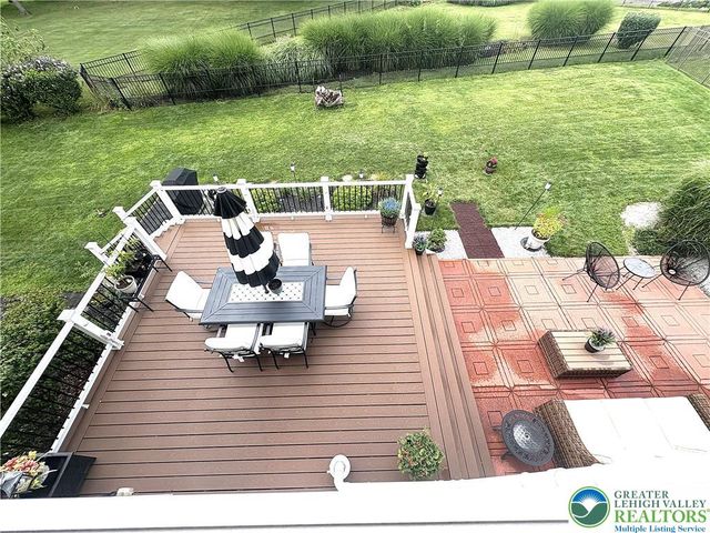 4513 Troxell Drive, Whitehall, PA 18052