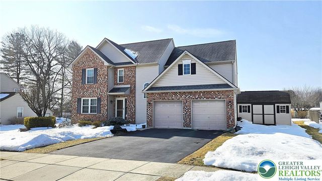 4513 Troxell Drive, Whitehall, PA 18052
