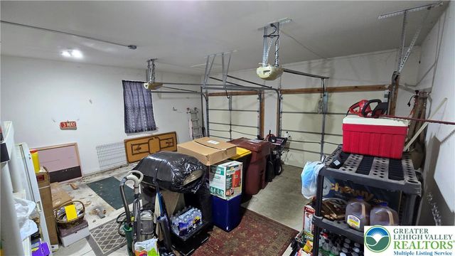 4513 Troxell Drive, Whitehall, PA 18052