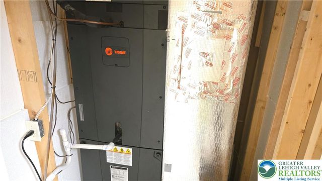 4513 Troxell Drive, Whitehall, PA 18052