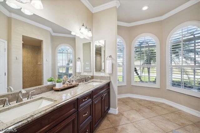1726 NW 2 TER, Cape Coral, FL 33993